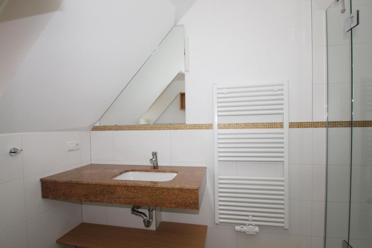 Strandresort Rex Rugia - Haus 30-6 C inkl Sauna-Schwimmbadnutzung im AHOI Sellin Lobbe Exterior foto