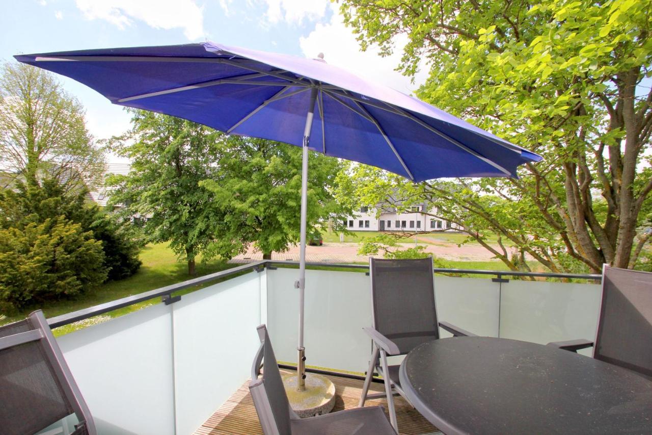 Strandresort Rex Rugia - Haus 30-6 C inkl Sauna-Schwimmbadnutzung im AHOI Sellin Lobbe Exterior foto